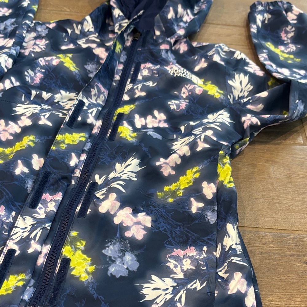 The North Face Kids' Floral Raincoat - girls Medium - Picture 4 of 11